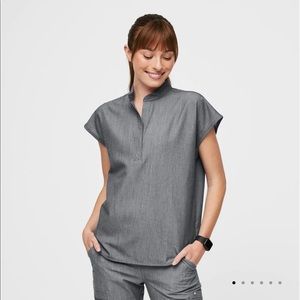 New with tags XS women’s graphite Rafaela oversized scrub top